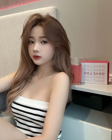 女大学生的秘密兼职工作